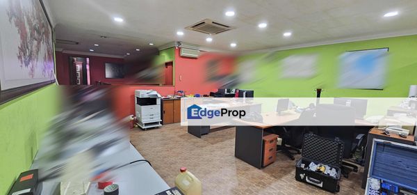Shoplot Office Fully Renovated in Kompleks Industri Puchong Freehold for Sale, Selangor, Puchong
