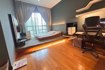 10 Mont Kiara (MK10)