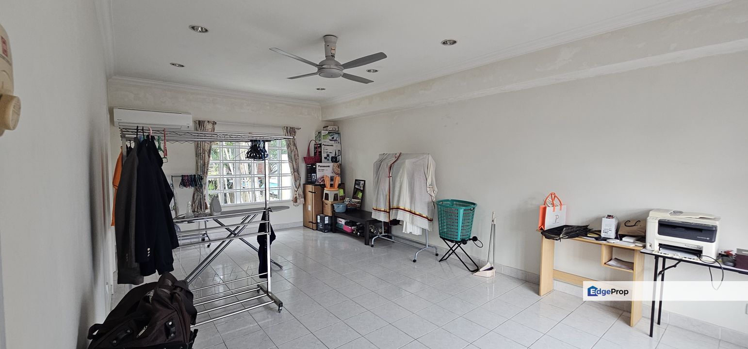Hot! Renovated Semi D Bungalow in SS 1 Kampung Tunku Freehold for SALE , Selangor, Petaling Jaya