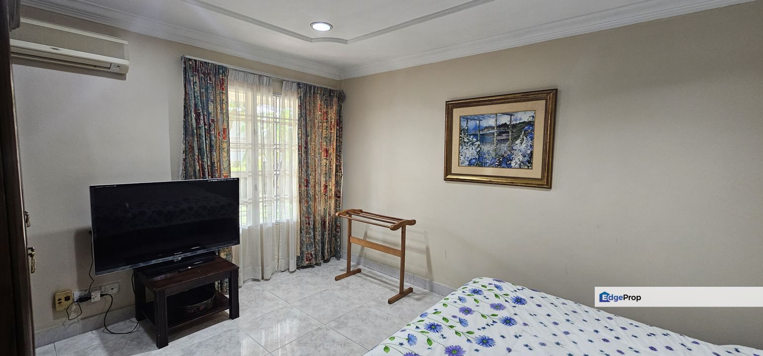 Hot! Renovated Semi D Bungalow in SS 1 Kampung Tunku Freehold for SALE , Selangor, Petaling Jaya