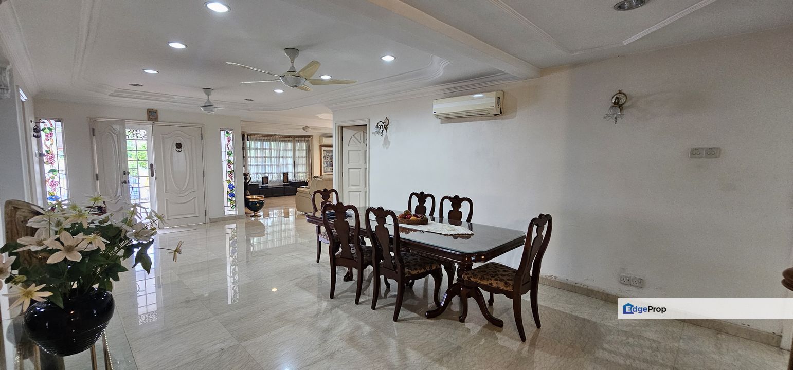 Hot! Renovated Semi D Bungalow in SS 1 Kampung Tunku Freehold for SALE , Selangor, Petaling Jaya