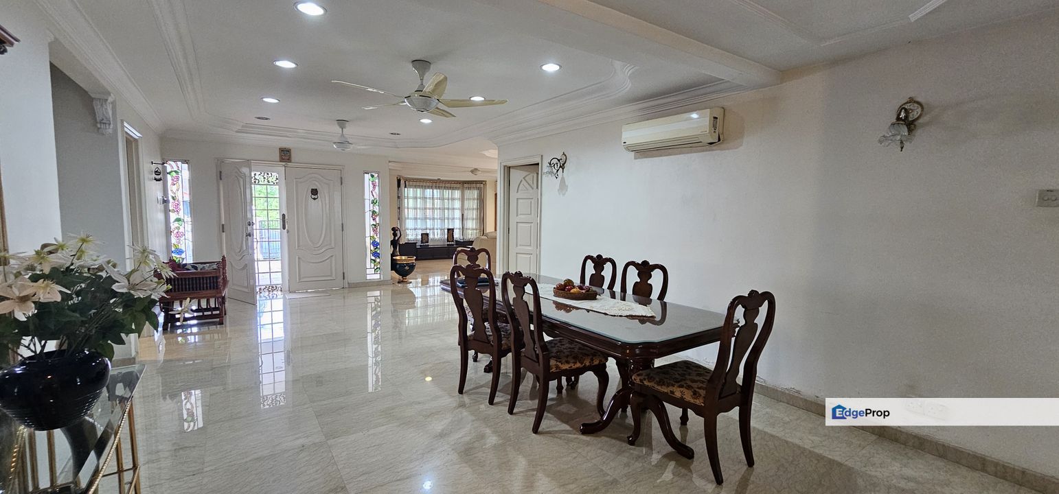 Hot! Renovated Semi D Bungalow in SS 1 Kampung Tunku Freehold for SALE , Selangor, Petaling Jaya