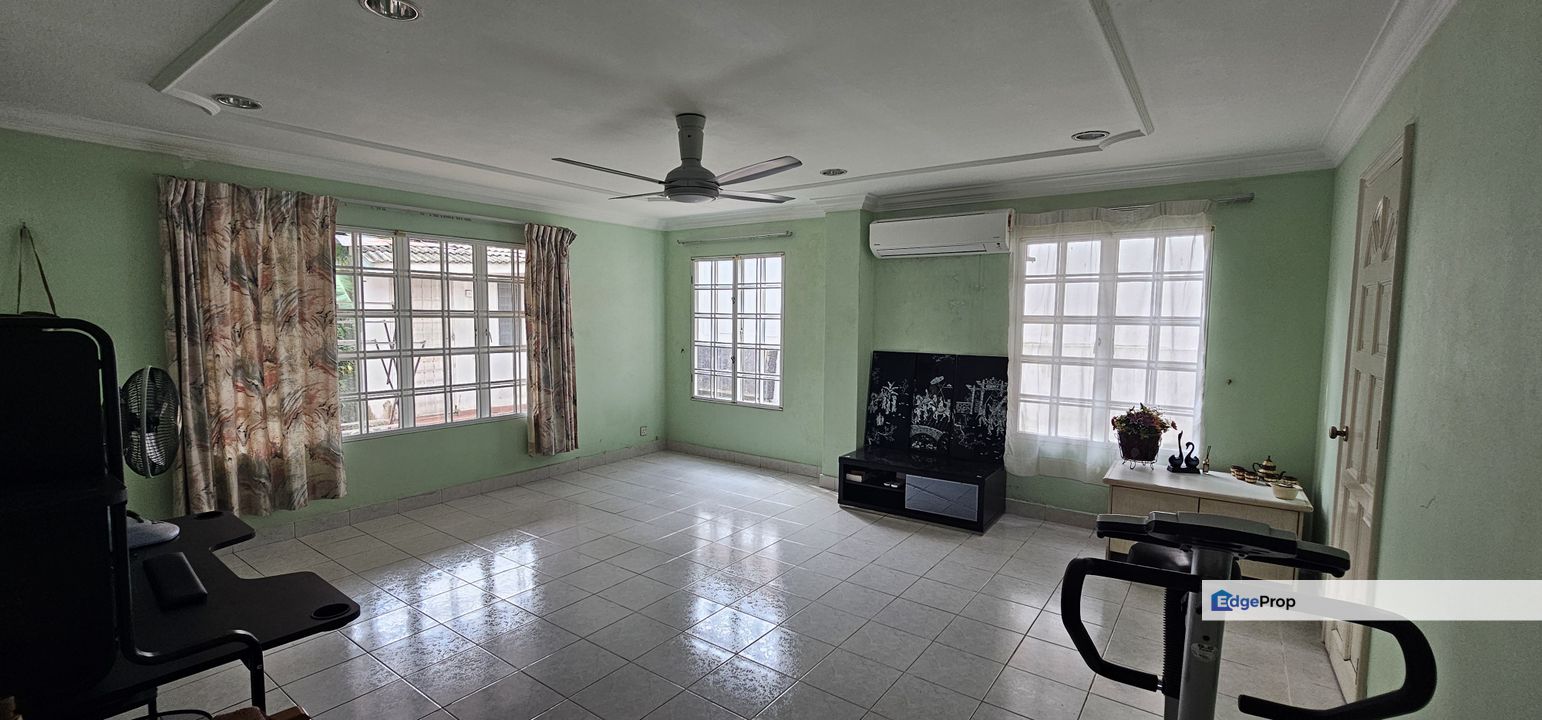 Hot! Renovated Semi D Bungalow in SS 1 Kampung Tunku Freehold for SALE , Selangor, Petaling Jaya