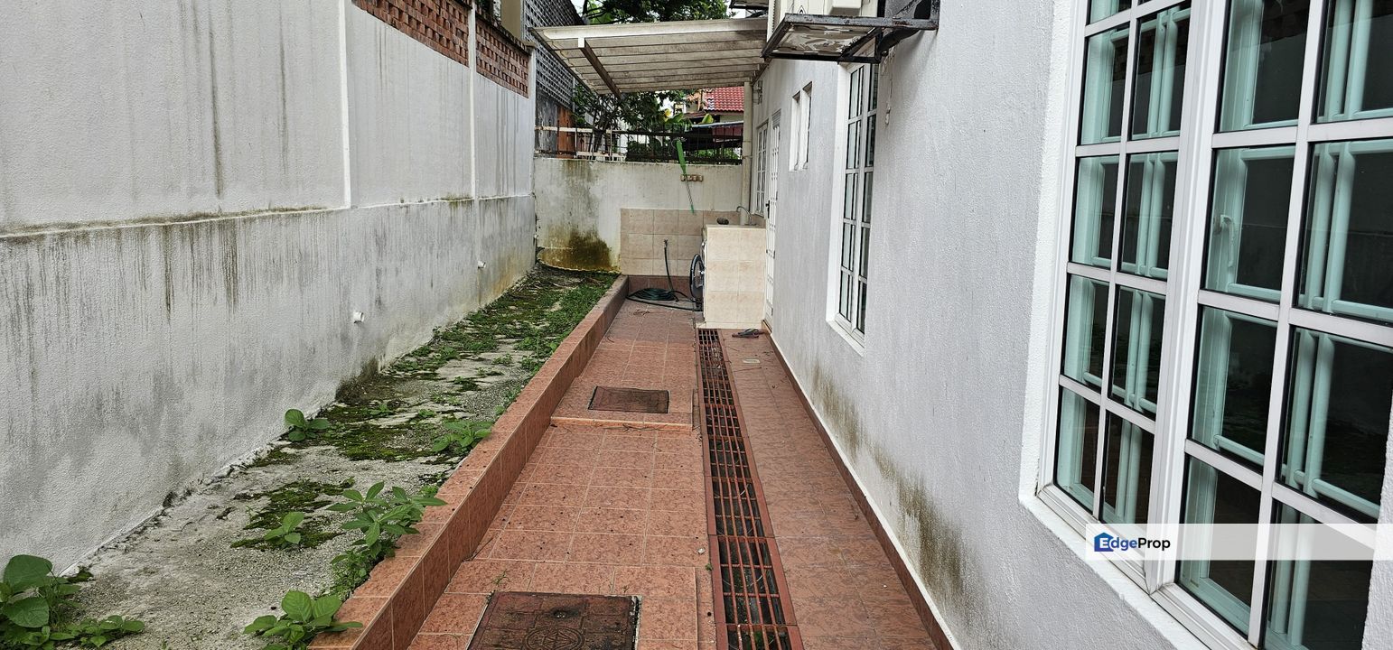Hot! Renovated Semi D Bungalow in SS 1 Kampung Tunku Freehold for SALE , Selangor, Petaling Jaya