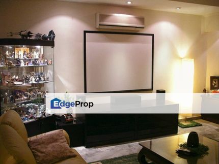 Limited Unit! Corner Bandar Kinrara 5 Double Storey House for SALE, Selangor, Puchong