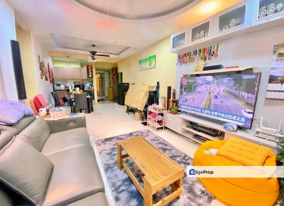 Fully Renovated! Koi Kinrara Service Suites Freehold for Sale, Selangor, Puchong