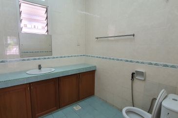 Jalan Taman U Thant 4