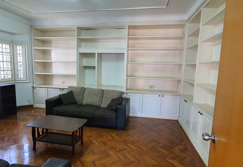 Jalan Taman U Thant 4