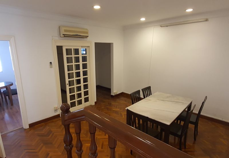 Jalan Taman U Thant 4