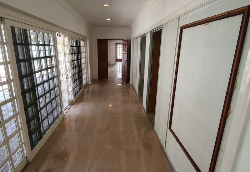 Jalan Taman U Thant 4