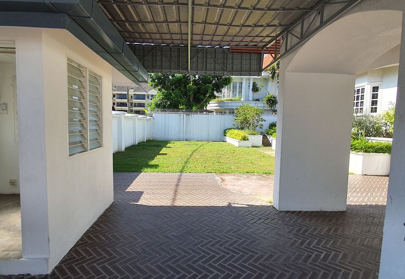 Jalan Taman U Thant 4