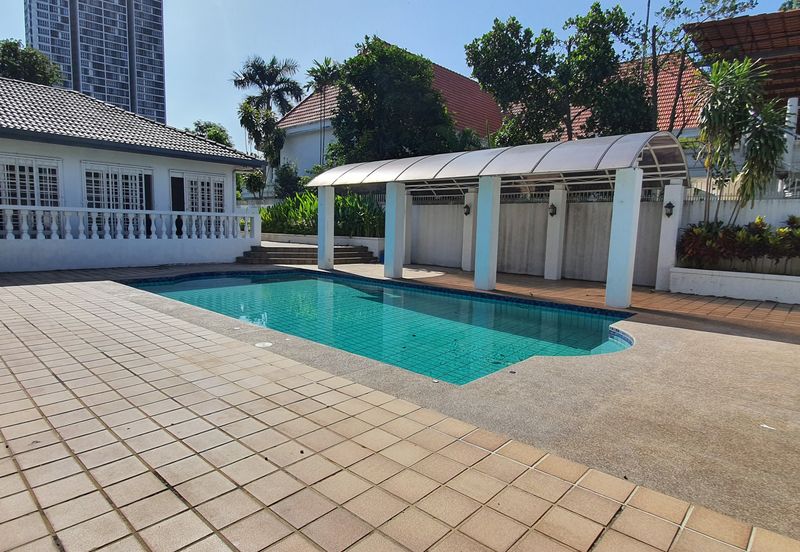 Jalan Taman U Thant 4