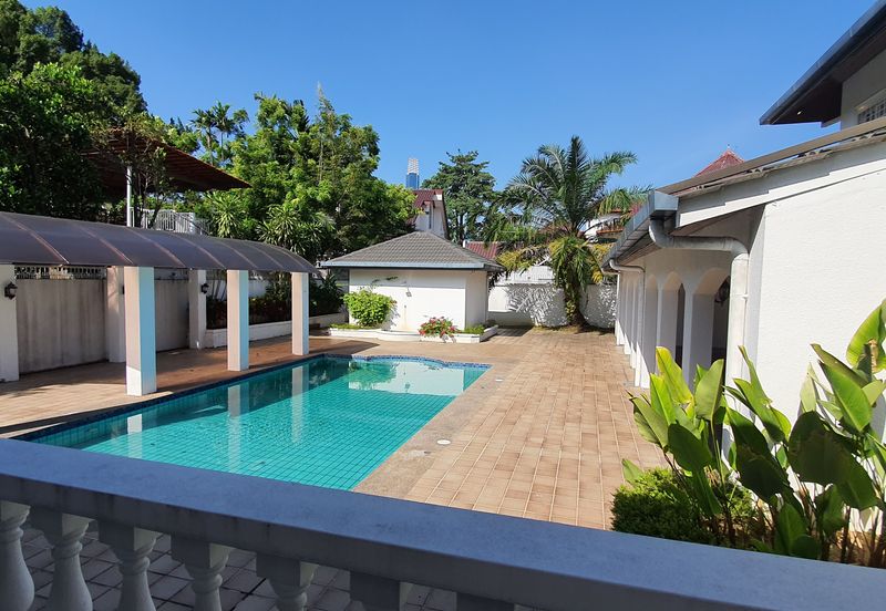 Jalan Taman U Thant 4