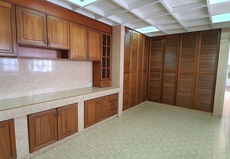 Jalan Taman U Thant 4