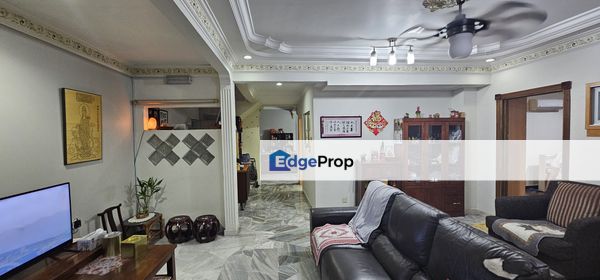 Hot! Corner Double Storey House Wawasan 2 Puchong Renovated for SALE, Selangor, Puchong