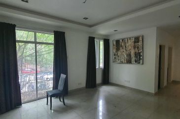 Freehold Residential Land in KL Sentral Brickfields High Traffic For Sale