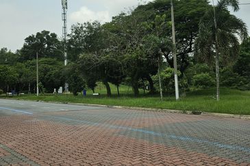 Putra Avenue