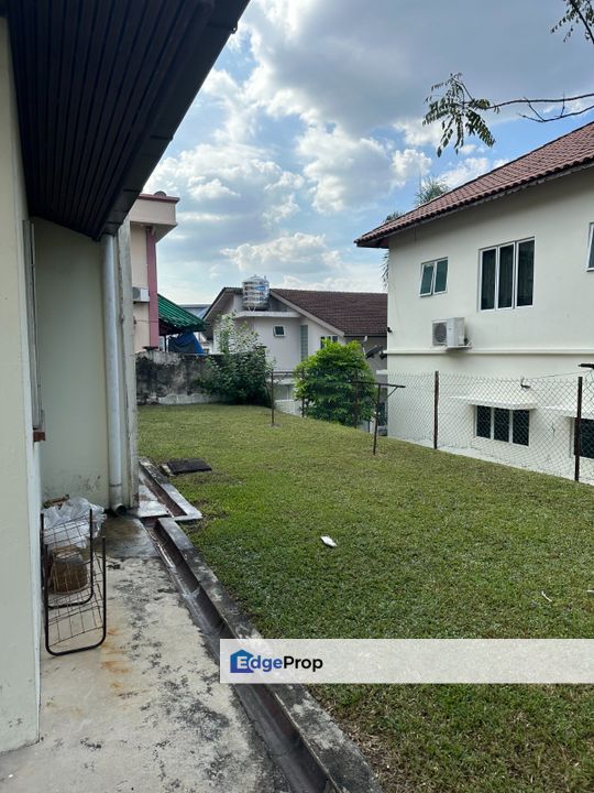 Petaling Jaya Bungalow Seksyen 17 With Land Gated Guarded For Rent, Selangor, Petaling Jaya