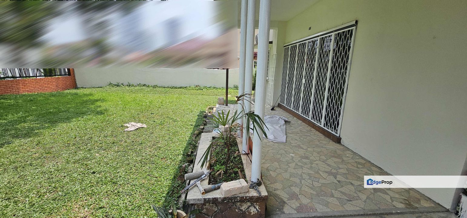 Bungalow in Seksyen 17 Petaling Jaya Newly Painted with Land for Rent, Selangor, Petaling Jaya