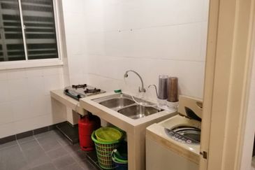 Zefer Hill Residence