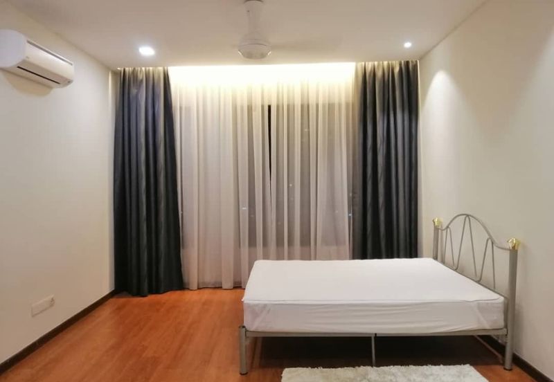 Zefer Hill Residence