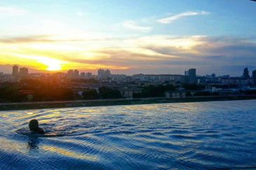 Zefer Hill Residence