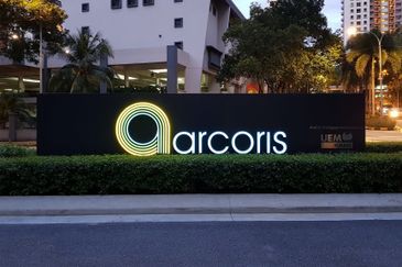 Arcoris Residences
