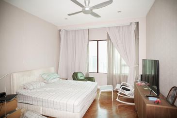 Mont Kiara Damai Resort Condominium