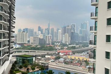 Datum Jelatek Residence