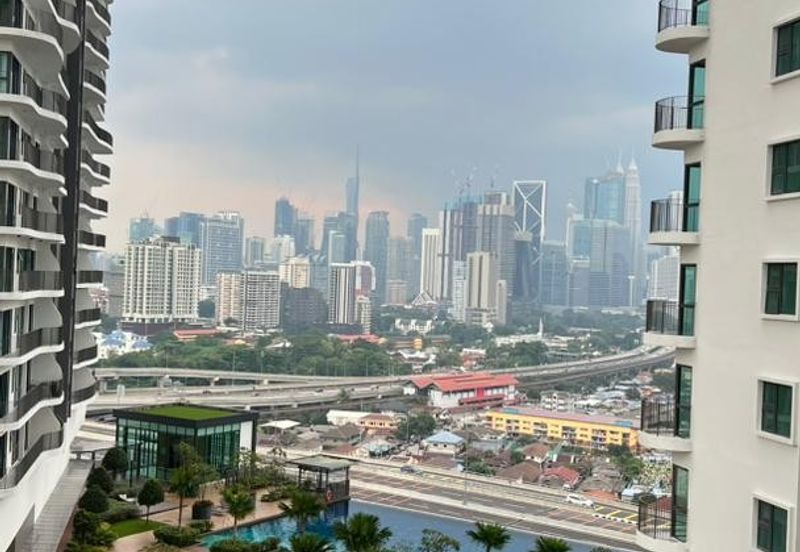 Datum Jelatek Residence