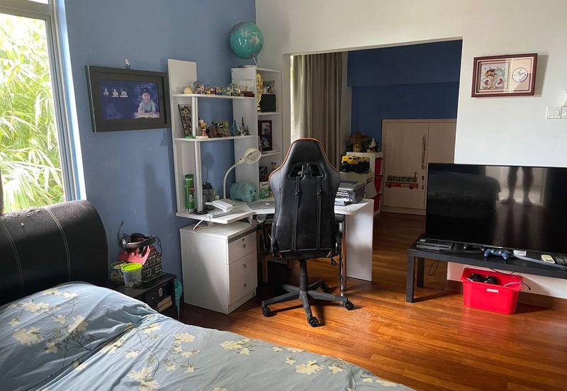 Changkat Kiara Surya