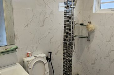 Fully Renovated with ID Design Taman Desa Ria Tmn Danau Desa 2 Storey for Sale