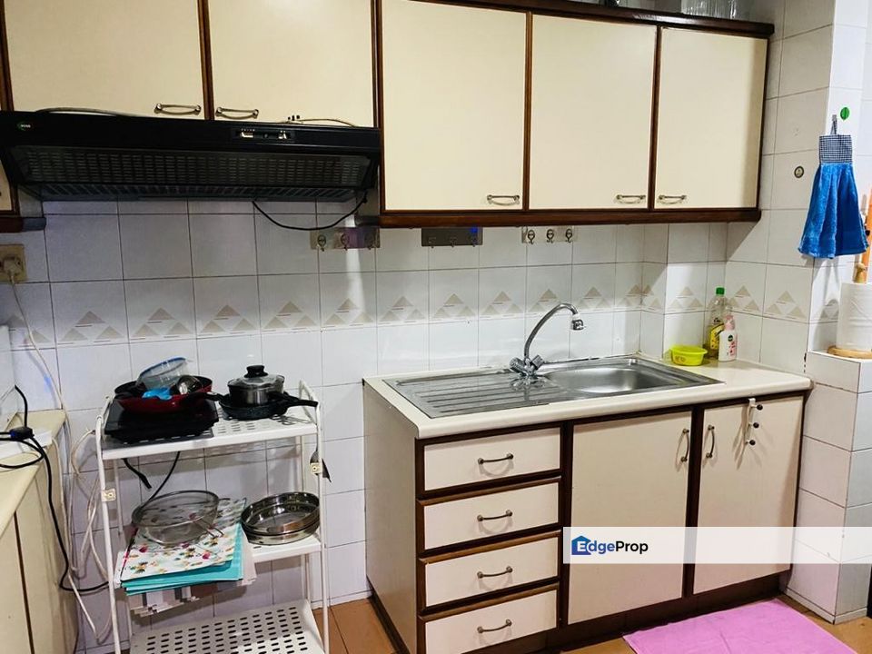 Bangsar Puteri Condo Lower Floor Tenanted for Sale, Kuala Lumpur, Bangsar