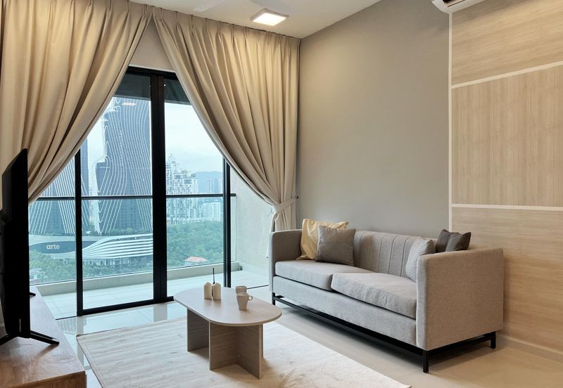 Residensi Solaris Parq