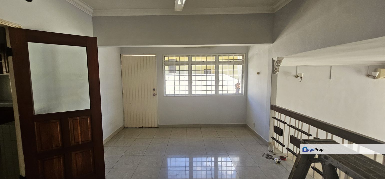 For RENT; Bangsar Bungalow Gated Guarded near Jln Penaga with Land, Kuala Lumpur, Bangsar