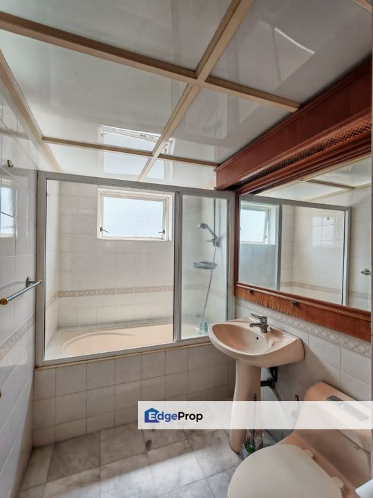 Penthouse in Mont Kiara Pelangi Condo Furnished for Sale, Kuala Lumpur, Mont Kiara