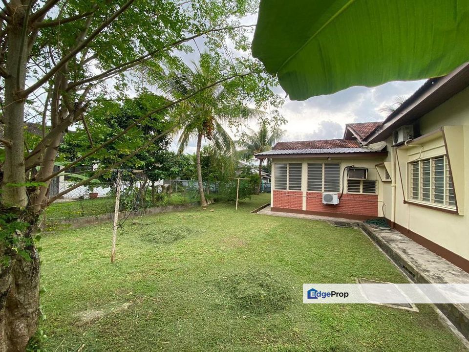 Bungalow in Seksyen 8 Petaling Jaya for Rent, Selangor, Petaling Jaya