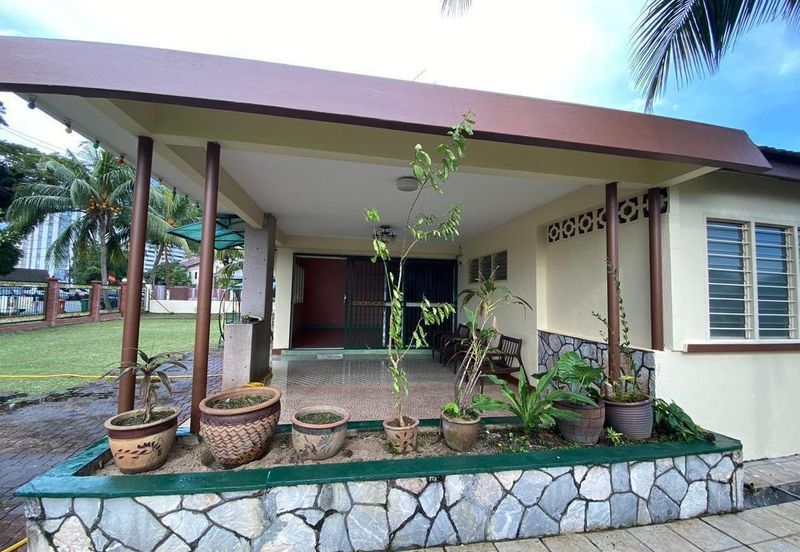 Seksyen 8, Petaling Jaya