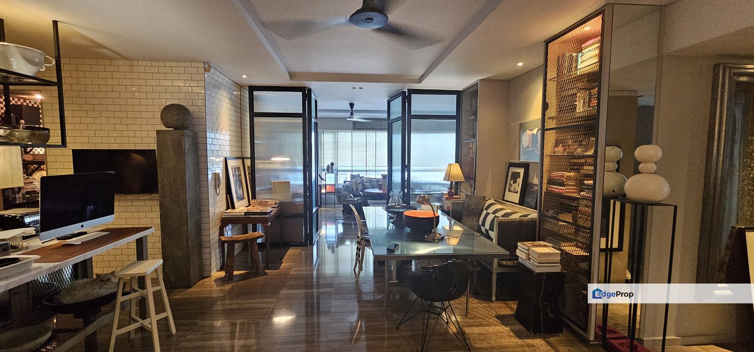 Fully Renovated Capsquare Residence 2 Bedrooms for Sale, Kuala Lumpur, KL City