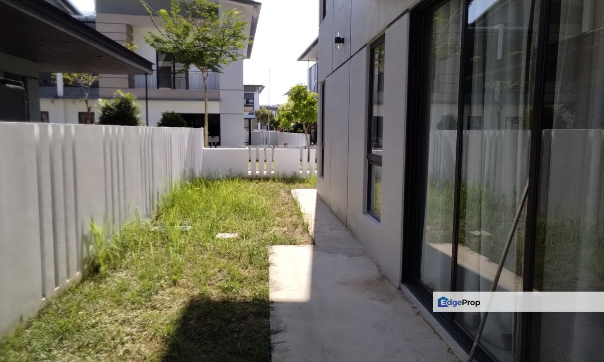 Semi Detached Cheria Residence Tropicana Aman for Sale, Selangor, Telok Panglima Garang