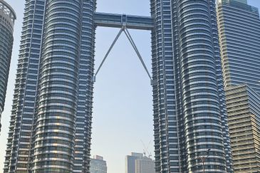 Menara Avenue (Menara Promenade)