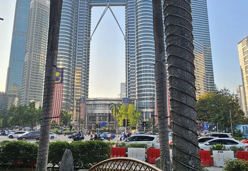 Menara Avenue (Menara Promenade)