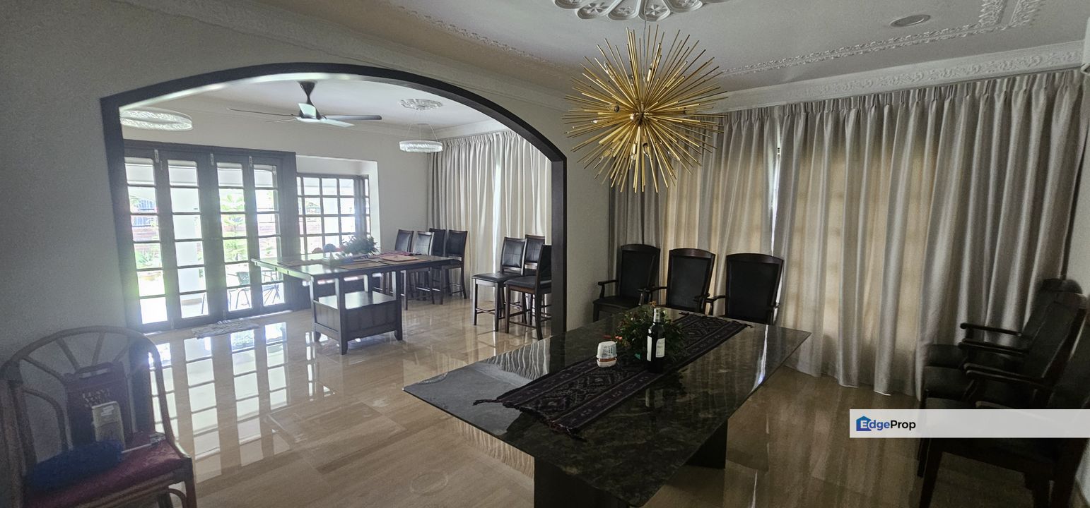 Beautiful Bungalow in Petaling Jaya Seksyen 22 For Rent, Selangor, Petaling Jaya