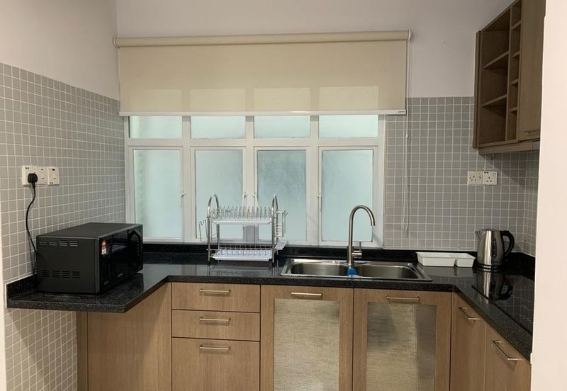 10 Semantan Suites (Sematan Avenue)