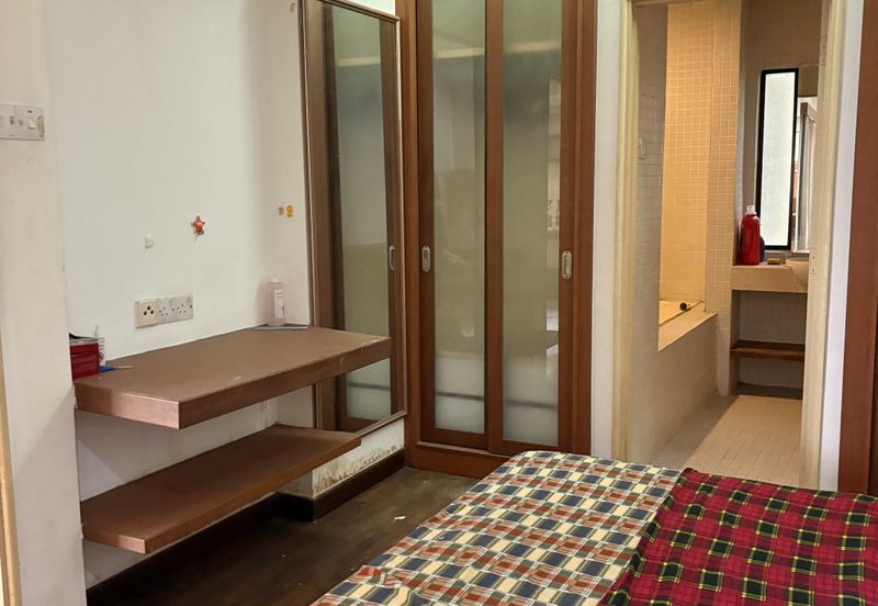 10 Semantan Suites (Sematan Avenue)
