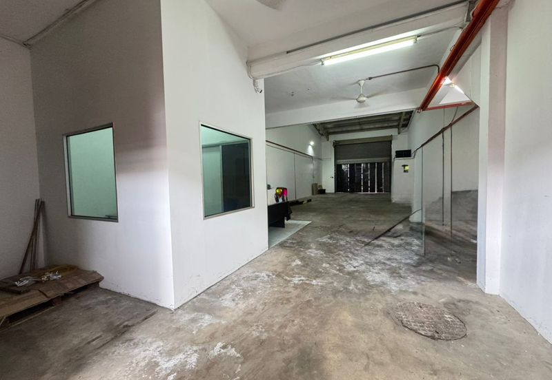 Taman Industri Bolton