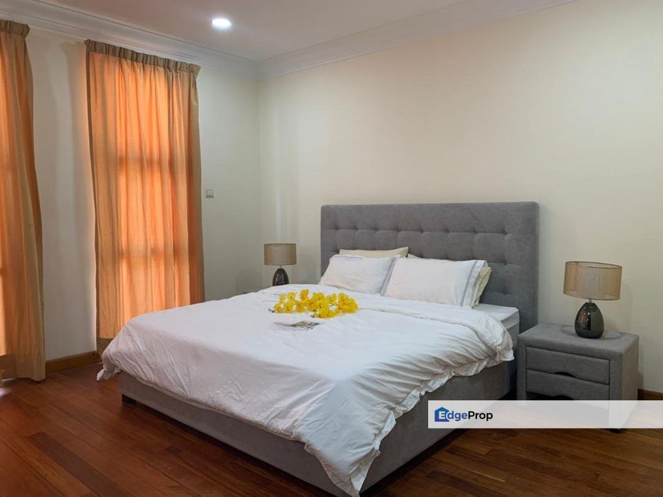 FOR SALE/RENT: 3 STOREY DETACHED HOME, Kuala Lumpur, Mont Kiara