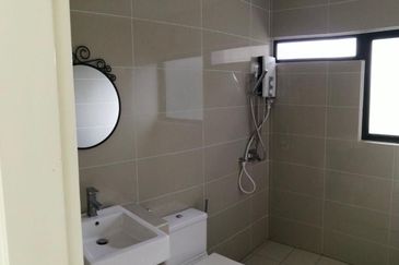 Mirage By The Lake Condominium