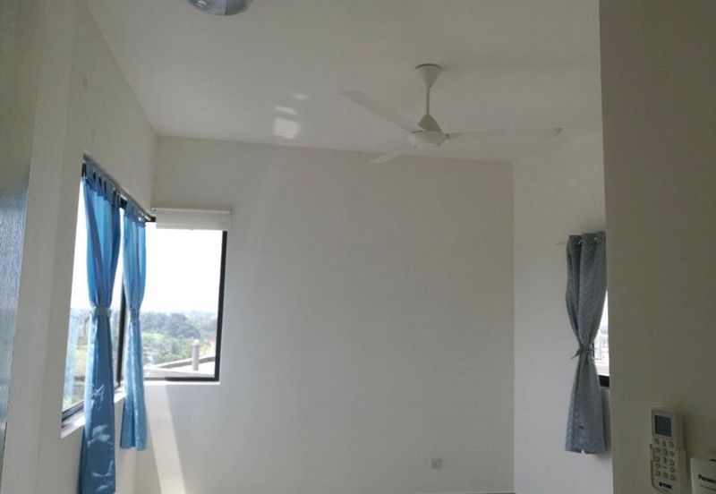 Mirage By The Lake Condominium