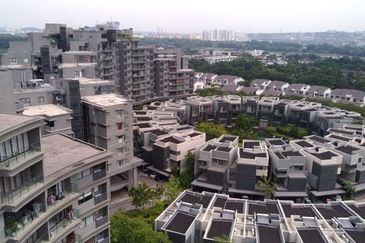 Mirage By The Lake Condominium